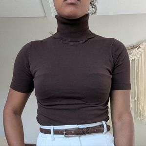 MNG brown title neck shirt